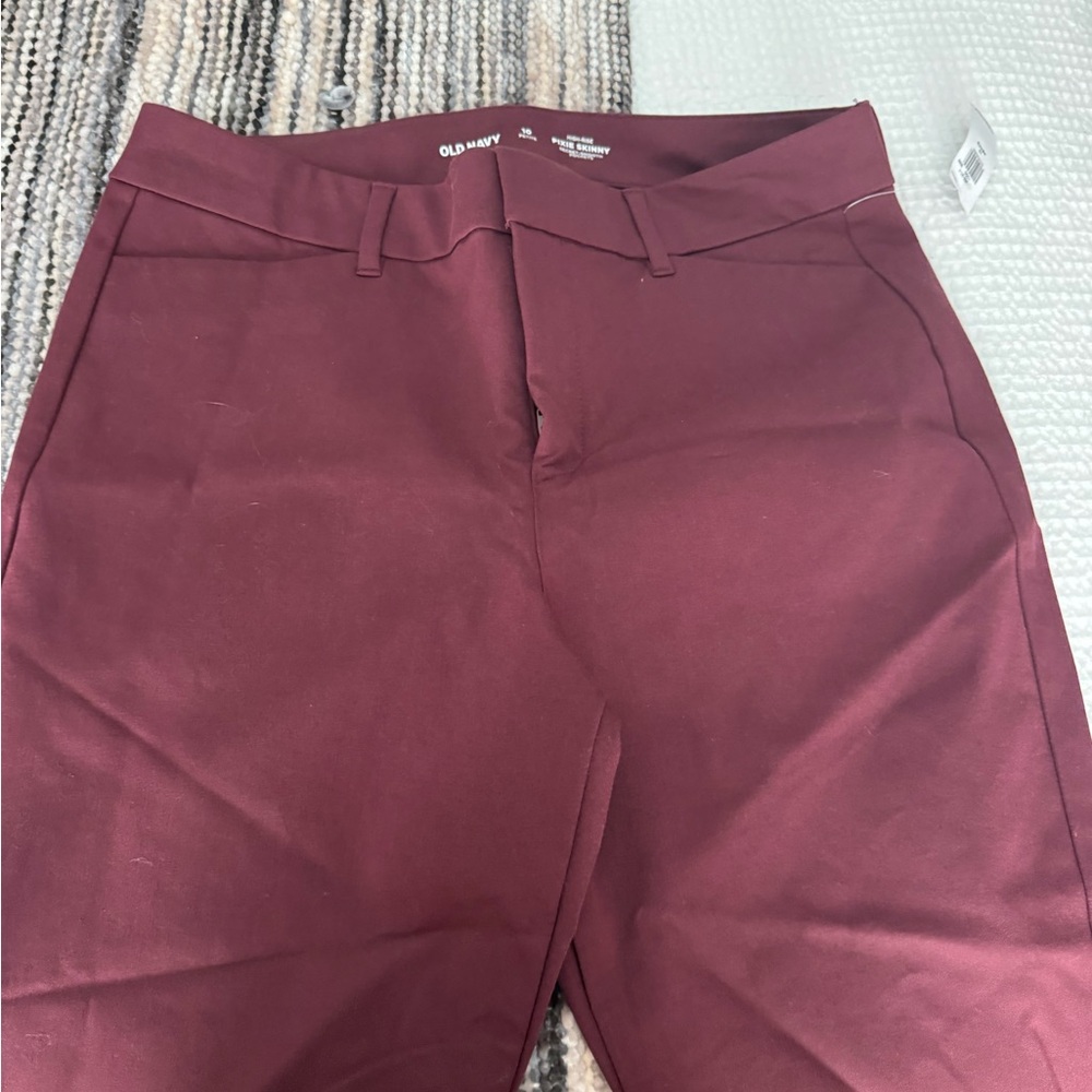 Old Navy Women’s High Rise Pixie Skinny Burgundy Pants